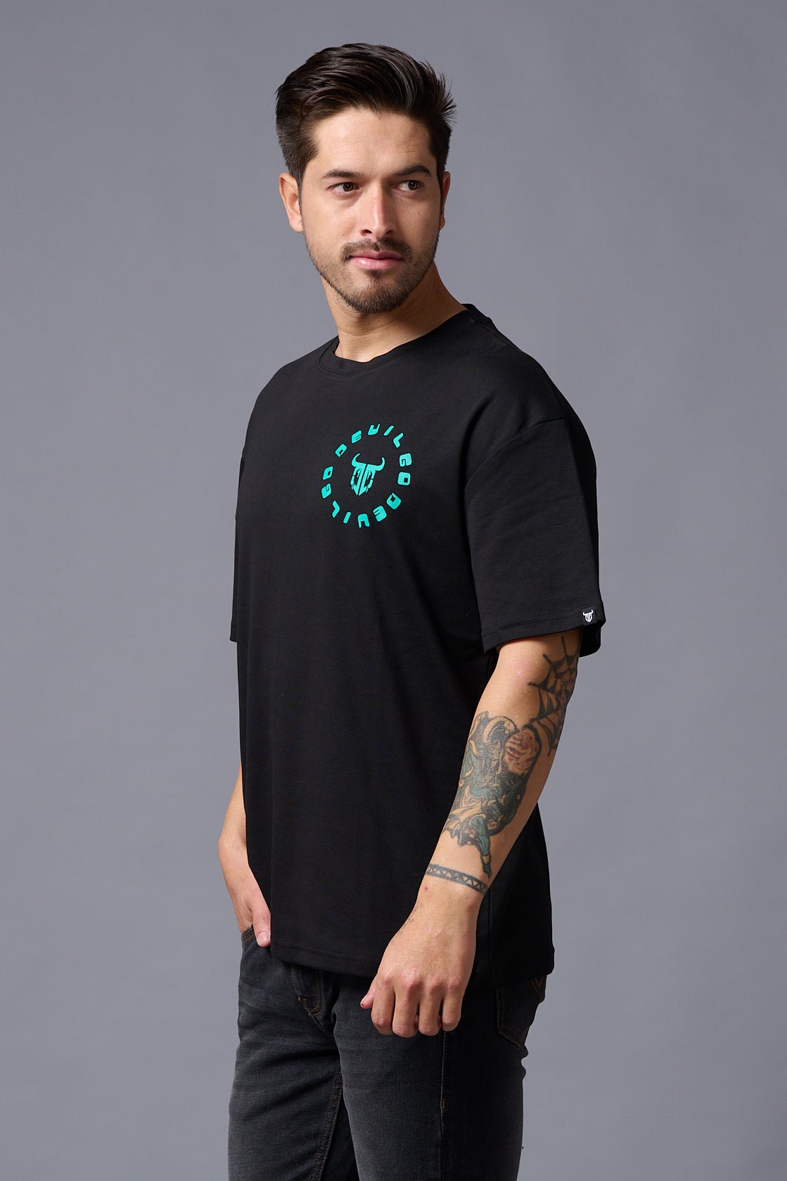 Never Give Up (in Green) Printed Black Oversized T-Shirt for Men - Go Devil