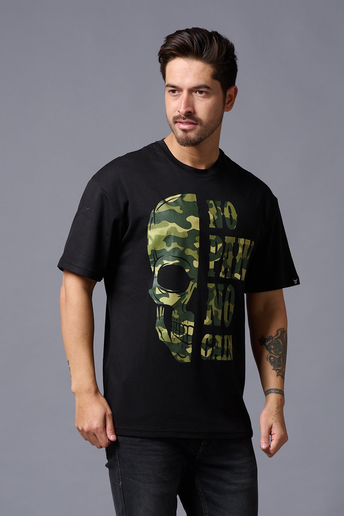 No Pain No Gain in Camo Print Black Oversized T-Shirt for Men - Go Devil