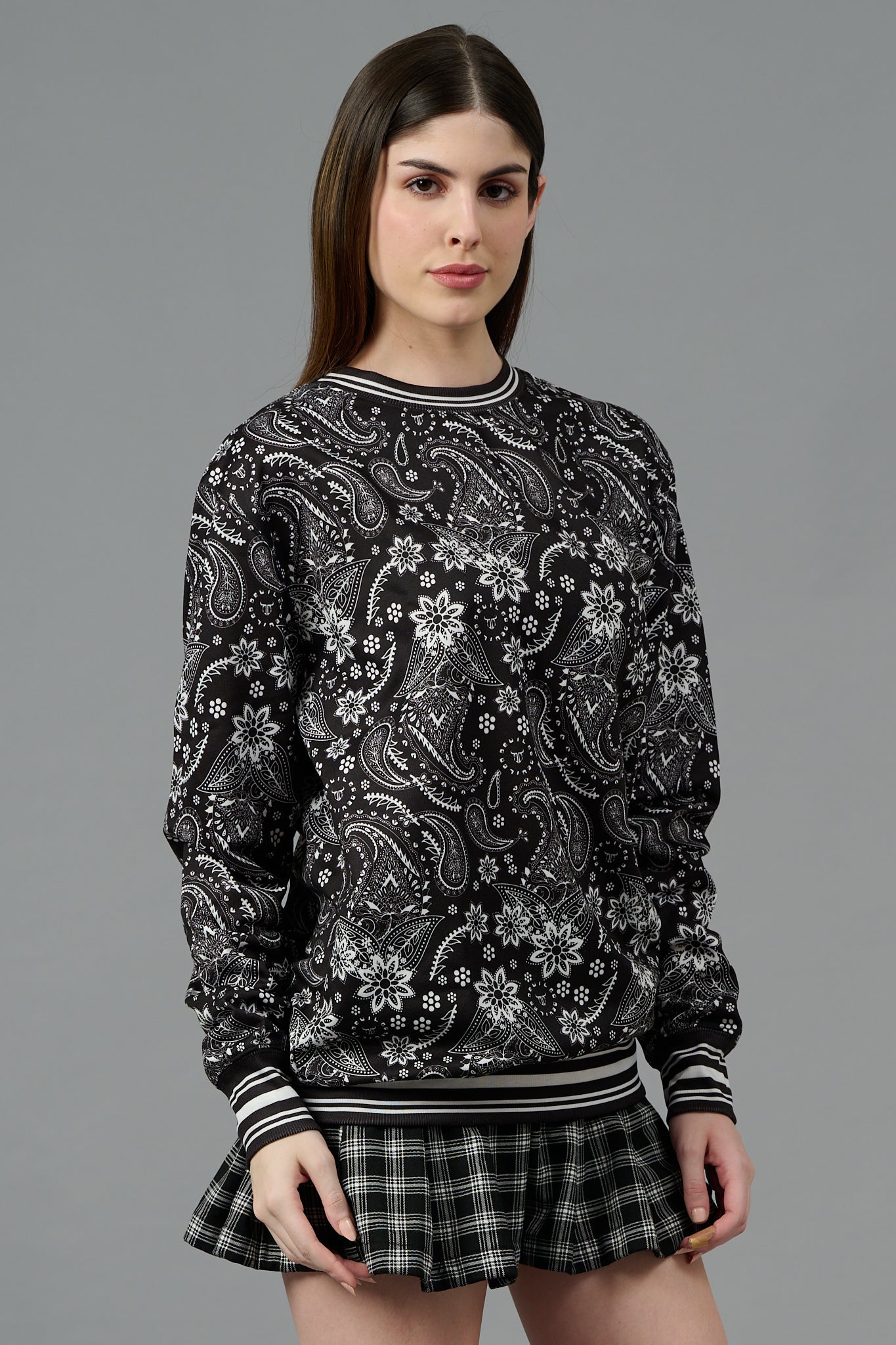 Paisley Design Printed Black Sweatshirt for Women