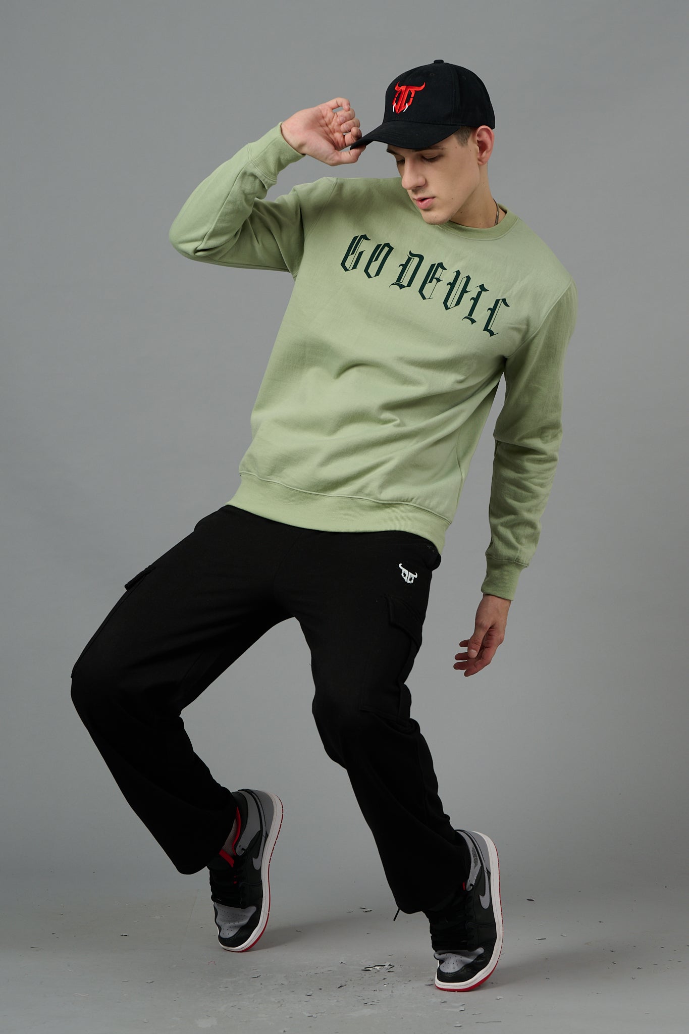 Go Devil Back Dice Printed Green  Sweatshirt for Men