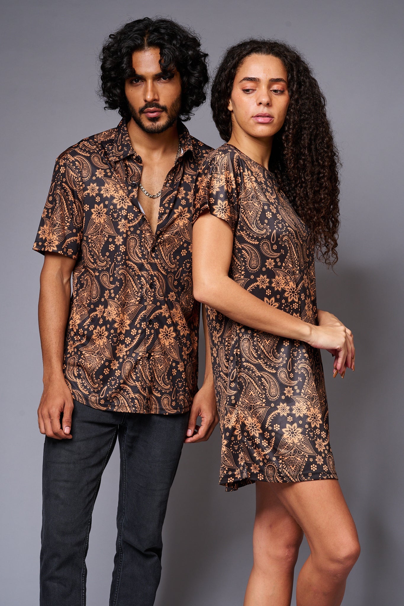 Golden Paisely Design Printed Couples Coord - Go Devil