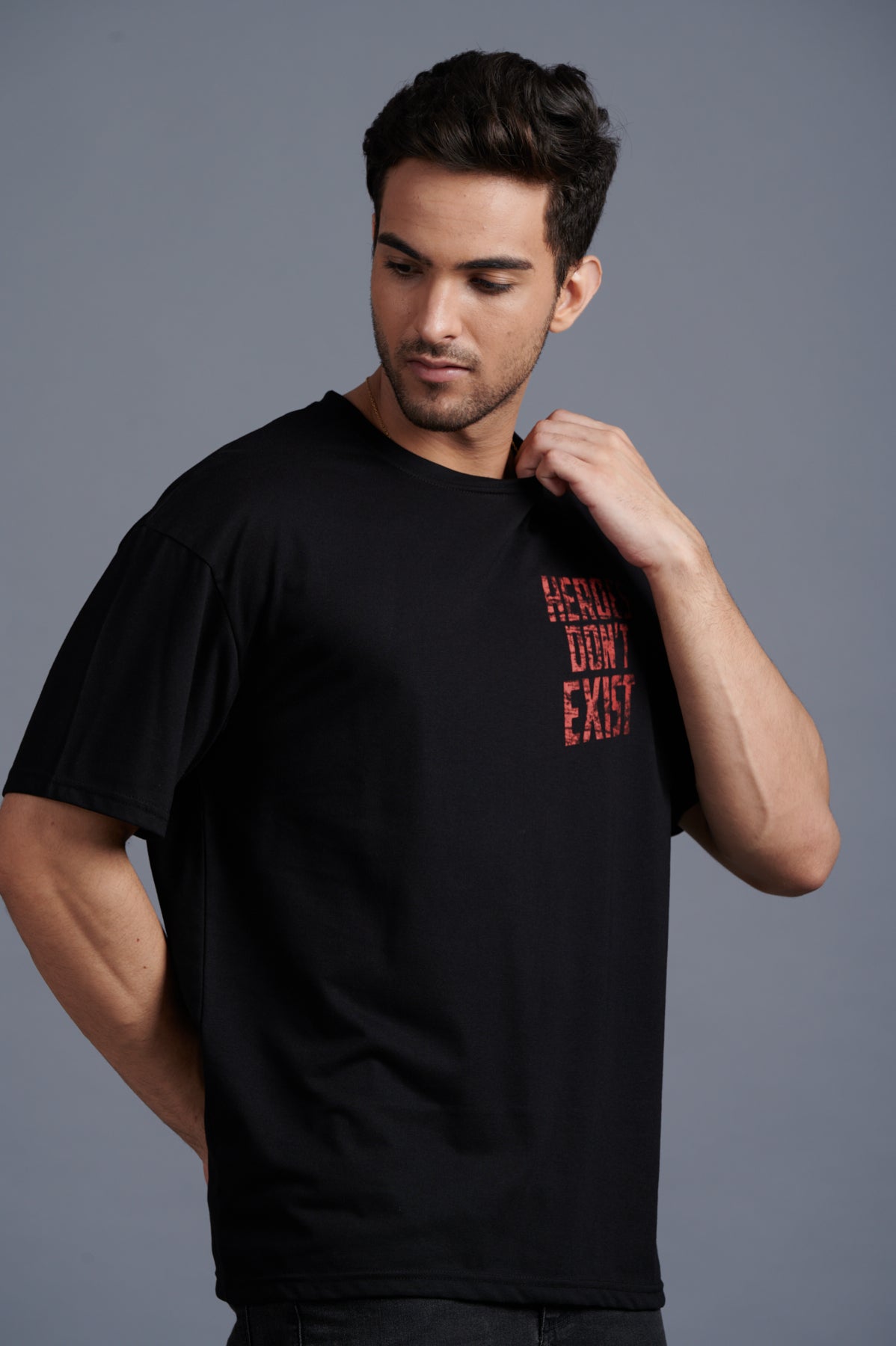 Heroes Don’t Exist Red Printed Black Oversized T-Shirt for Men - Go Devil