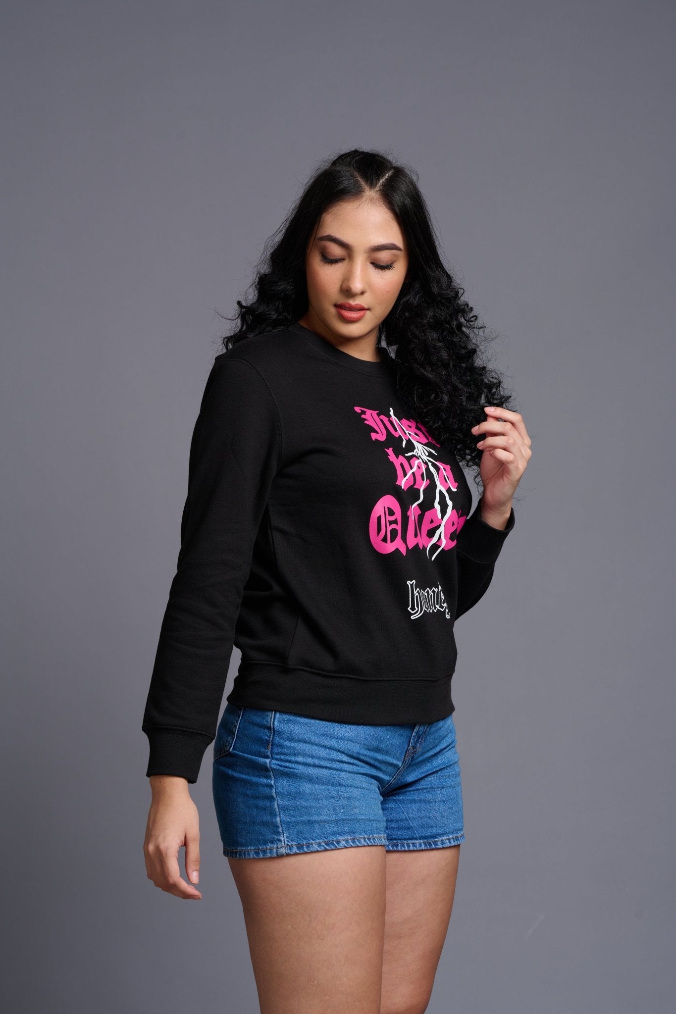 Just Be a Queen Printed Sweatshirt for Women - Go Devil