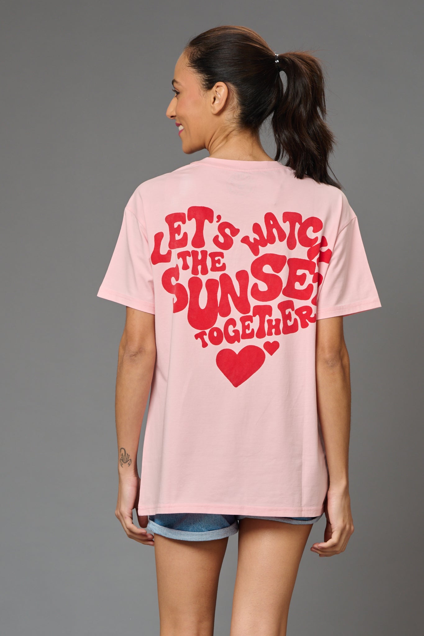 Let's Watch the Sunset Together Printed Baby Pink Oversized T-Shirt for Women - Go Devil