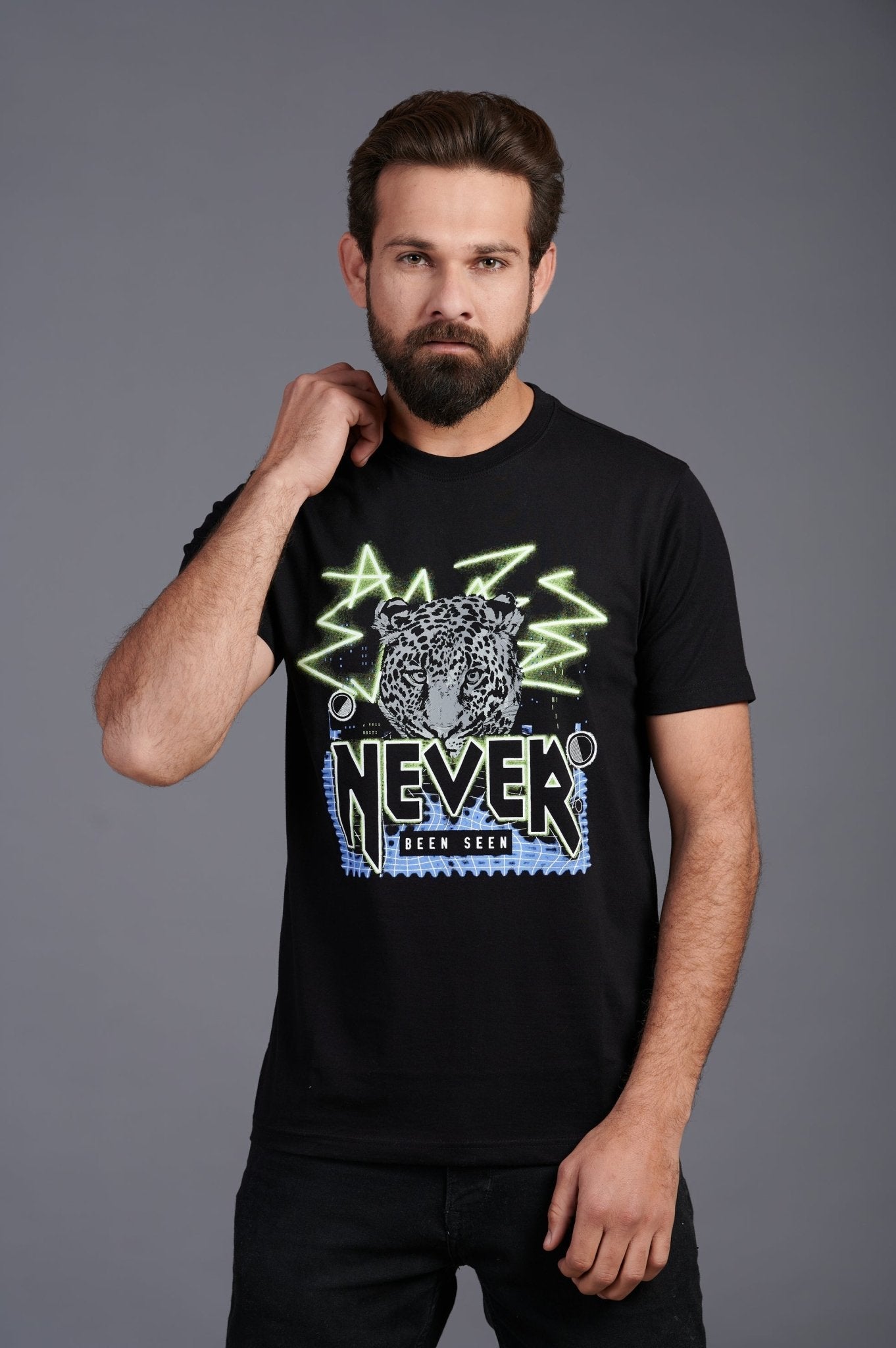 Never Been Seen Printed Black T-Shirt for Men - Go Devil