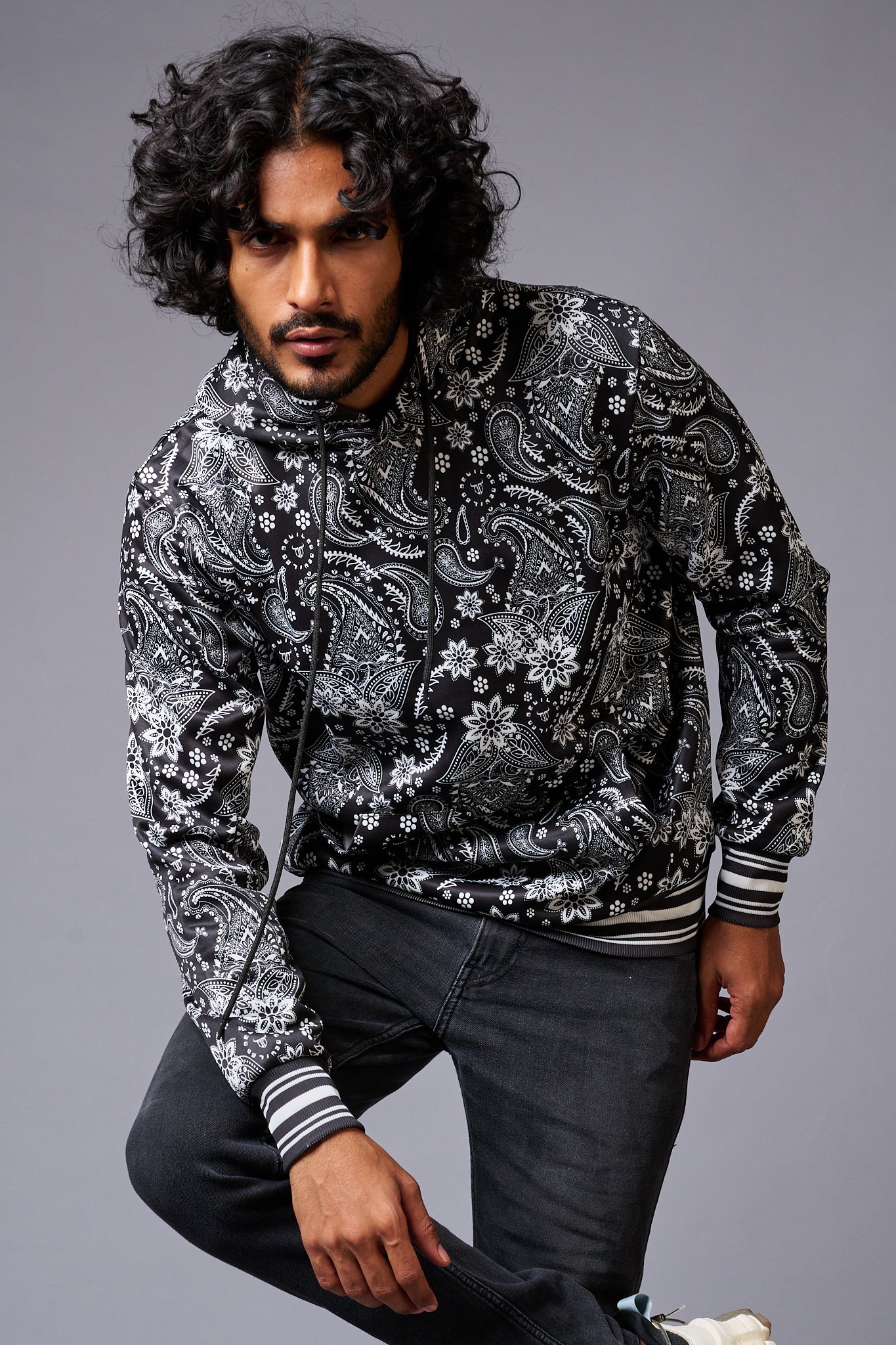 Paisely Design Printed Black Hoodie for Men - Go Devil