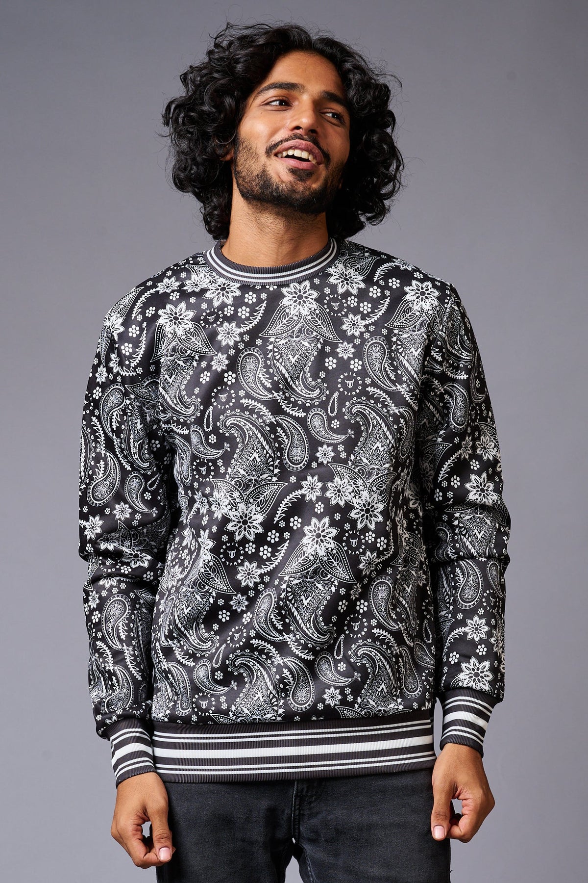 Paisely Design Printed Black Sweatshirt for Men Go Devil