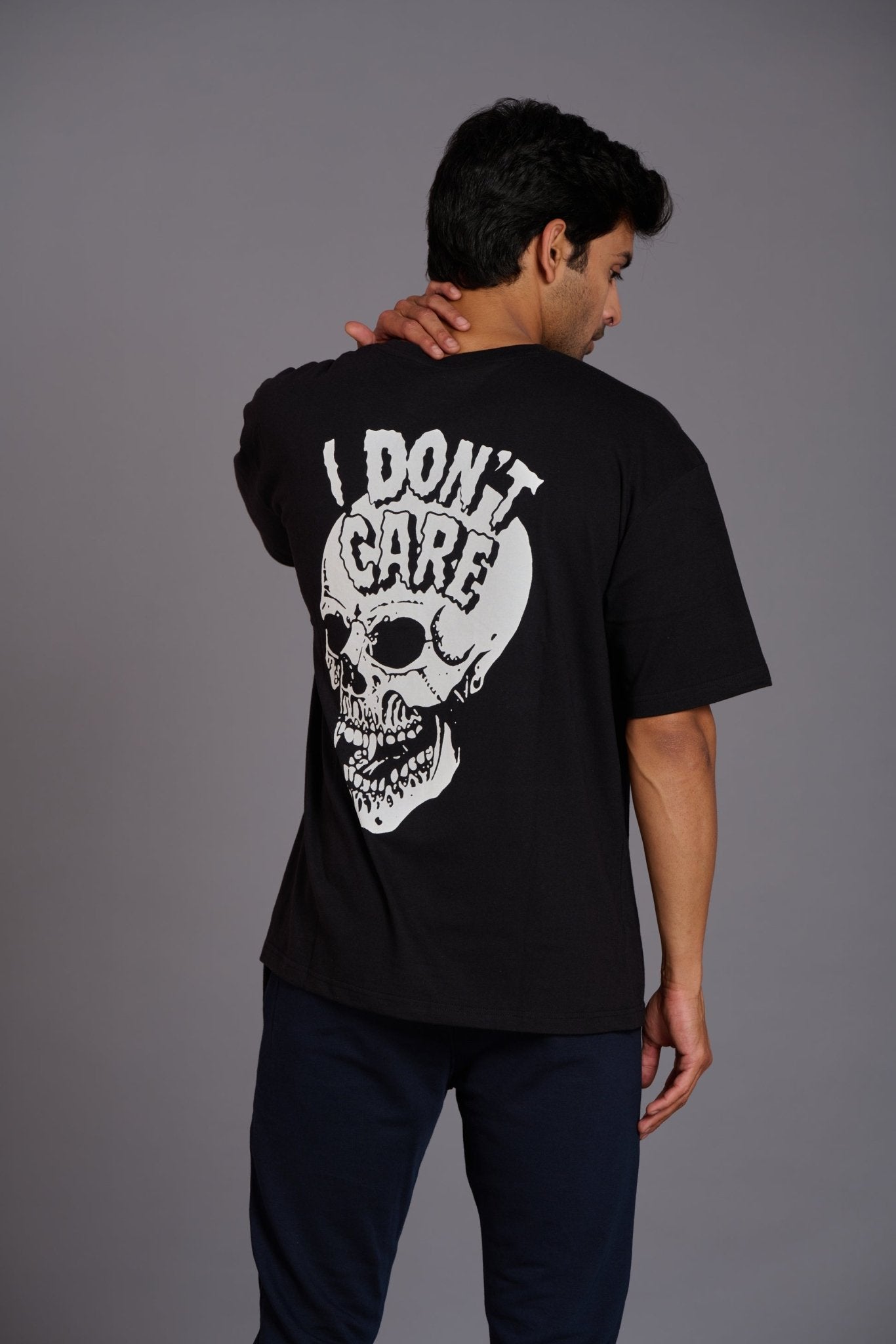 Skull & I Don’t Care White Printed Black Oversized T-Shirt for Men - Go Devil